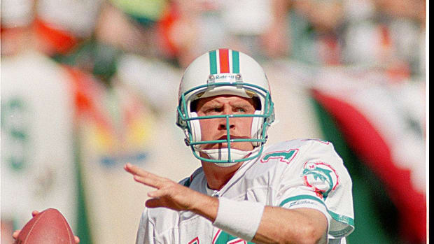top-5-miami-dolphins-quarterbacks-of-all-time